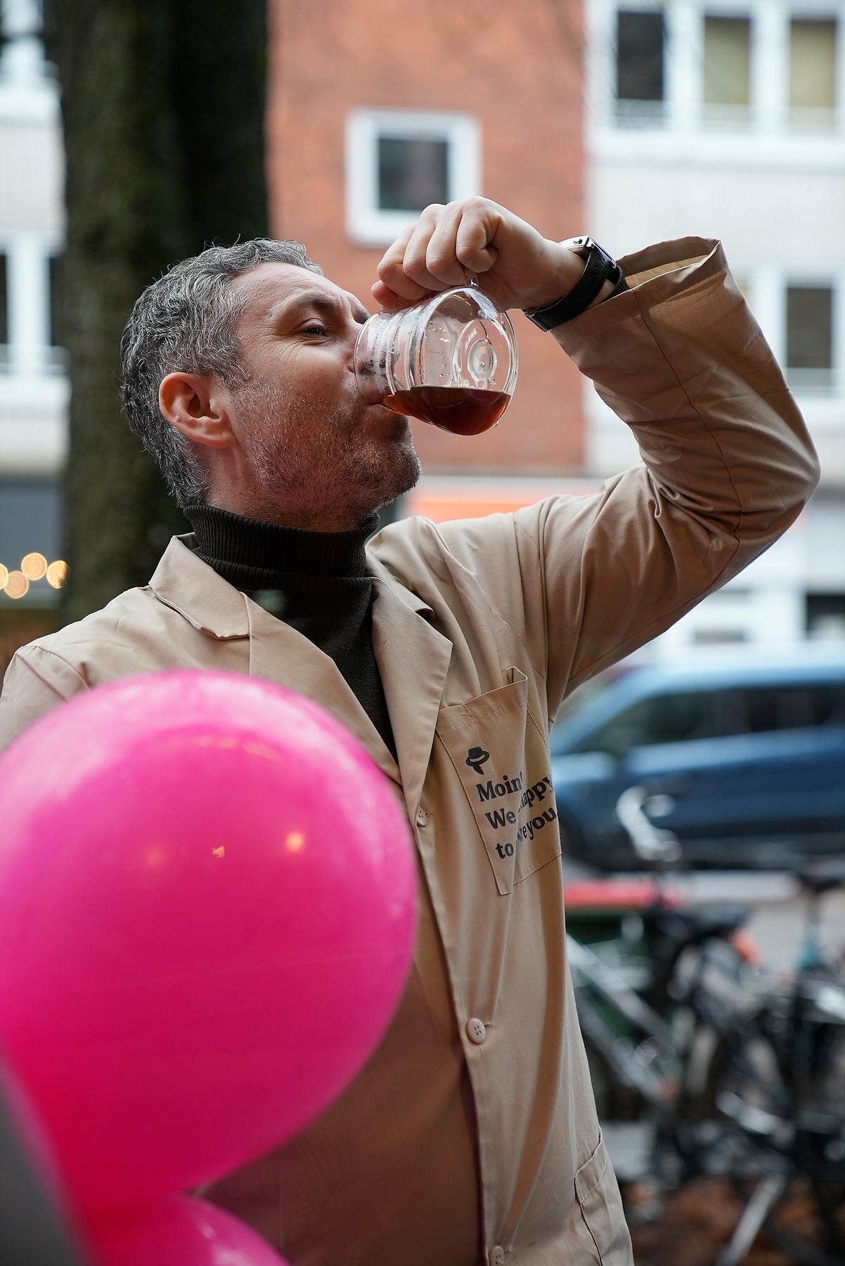 Warum Kaffee den Mund austrocknet