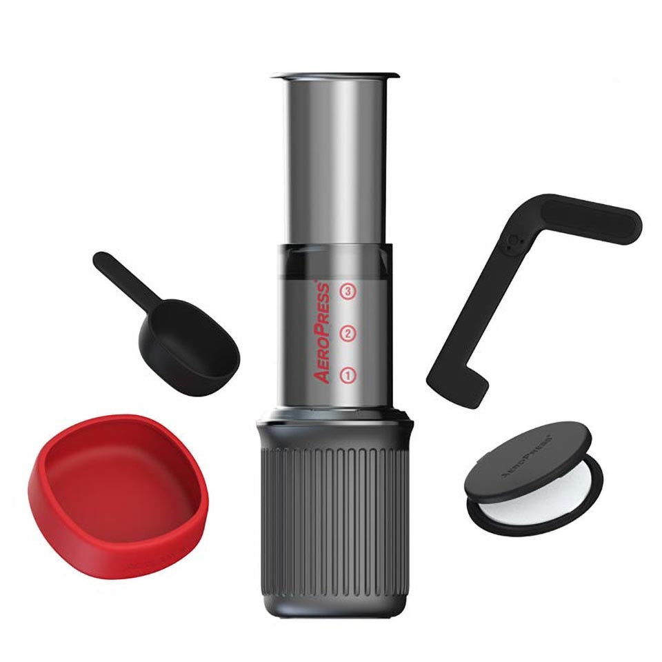 AeroPress Go® Kaffee-Zubereiter Set inkl. Tasse & 100 Filter