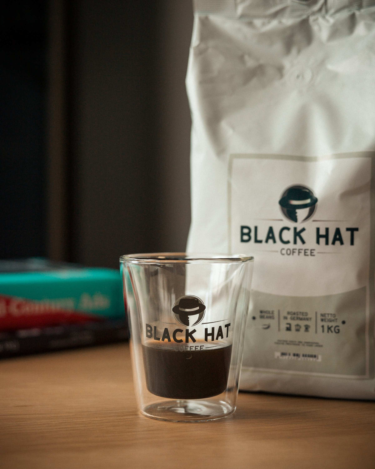 Black Hat Coffee Crema - Black Hat Coffee GmbH